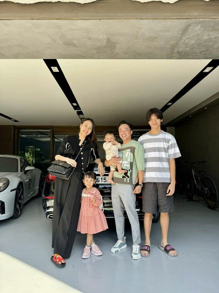 Tổ ấm nhỏ hạnh phúc của Cường Đô La.