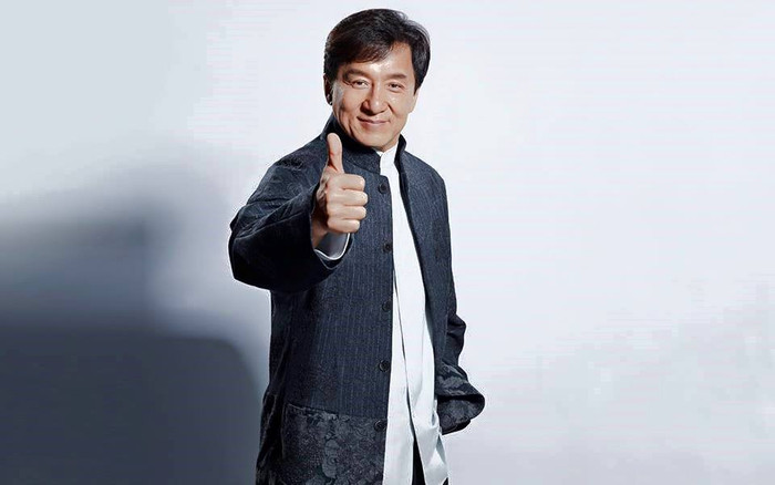 Thành Long nổi tiếng với việc làm từ thiện