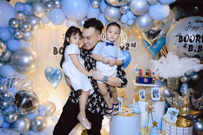 Đức Phạm muốn dành mọi thứ tốt nhất cho các con.