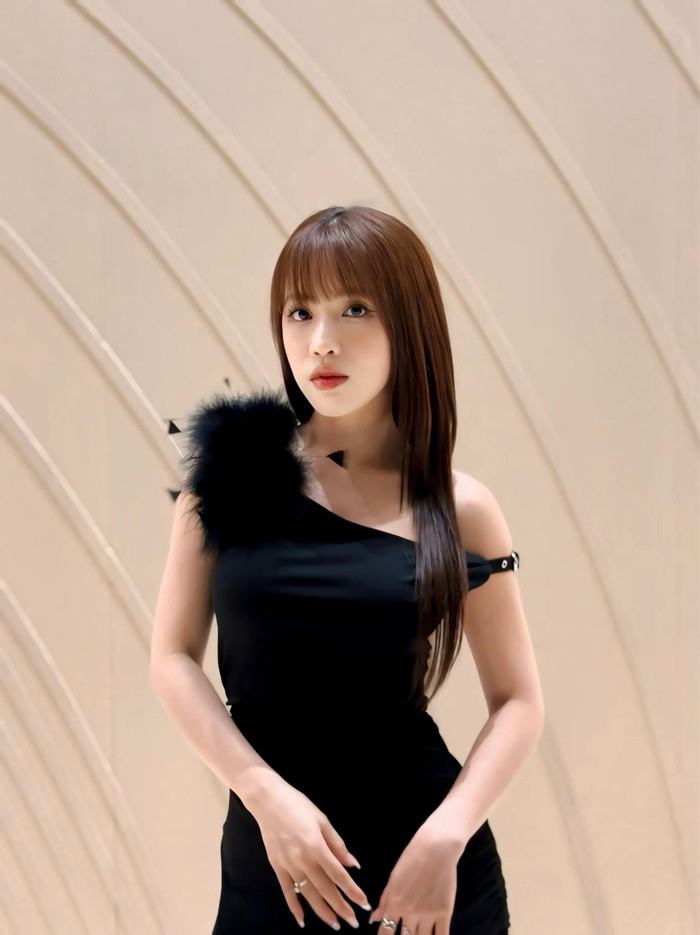 Showbiz 19/10: Puka gần như tạm dừng mọi hoạt động phải xuất hiện ở chốn đông người. Ảnh: FBNV