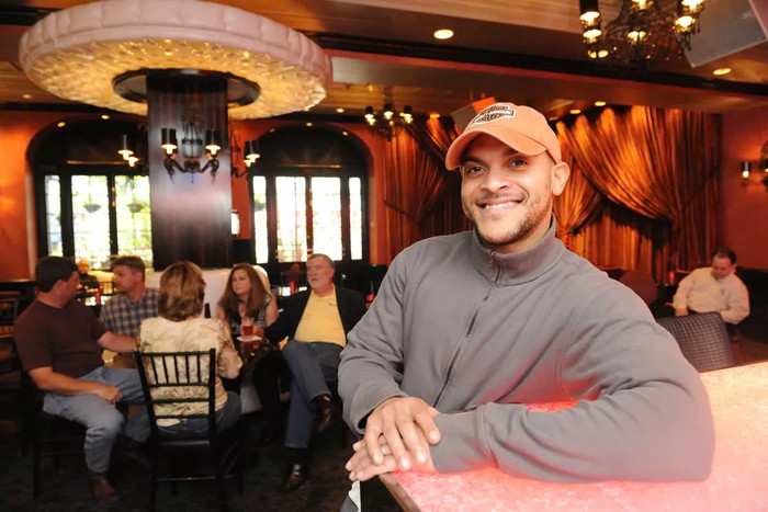  Irvin Mayfield vẫn thản nhiên hưởng thụ cuộc sống xa hoa với số tiền 32 tỷ đồng ăn chặn từ thiện khiến công chúng tức giận