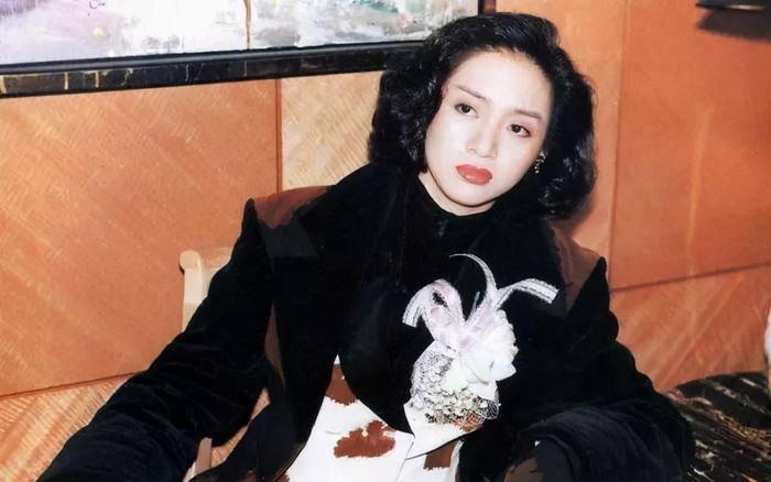 Qua đời 21 năm nhưng nữ diễn viên vẫn bị mẹ bòn rút 4800 tỷ đồng Ảnh 2