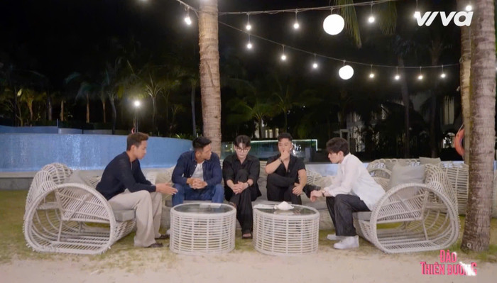 Người chơi nam khó khăn khi đưa ra quyết định.