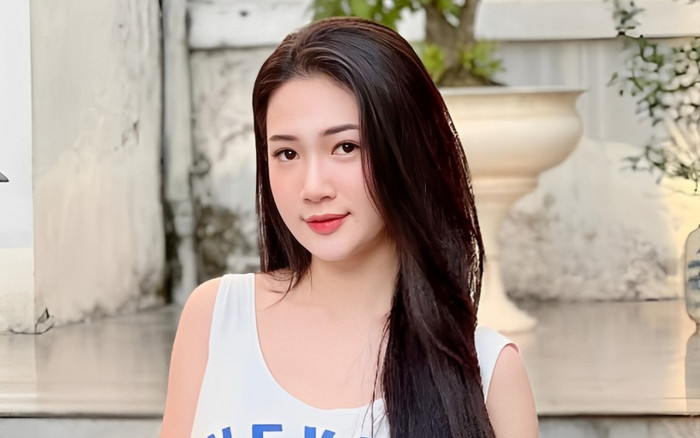 Sắc vóc 'căng đét' của mỹ nhân 10x đang gây sốt trong Độc đạo Ảnh 2