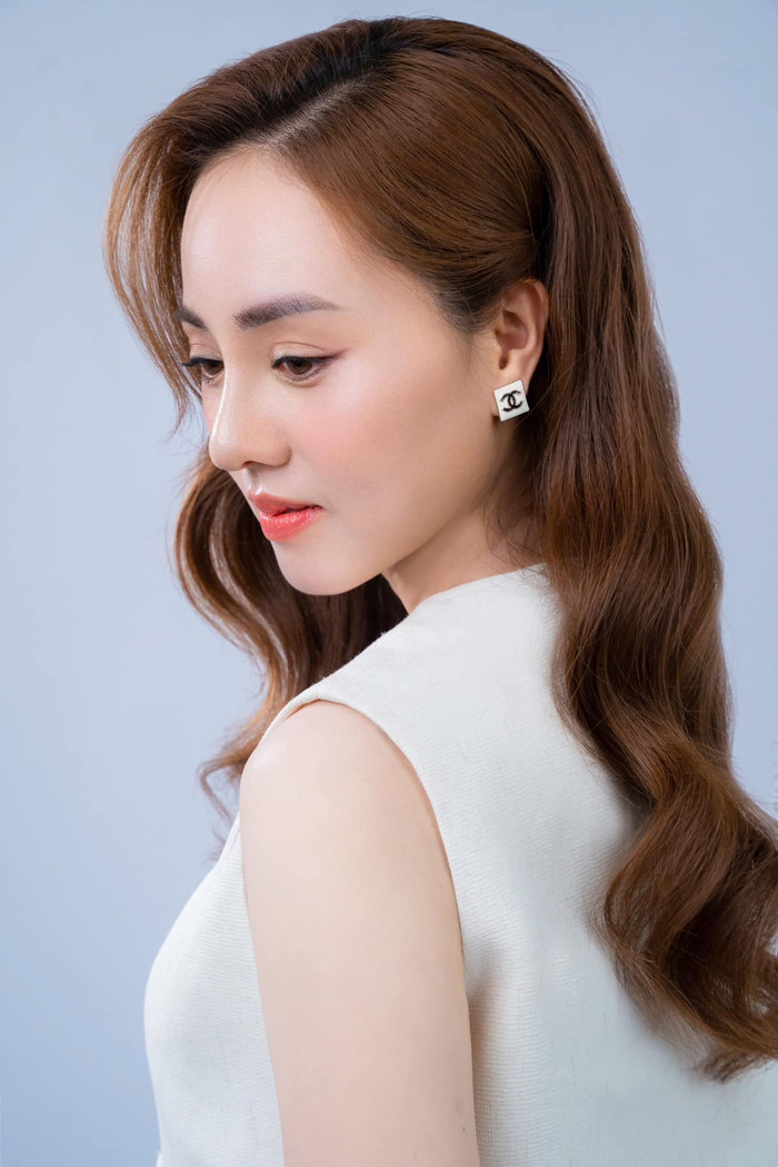 Nhan sắc của Ngọc Hà sau khi sửa lại mũi. 