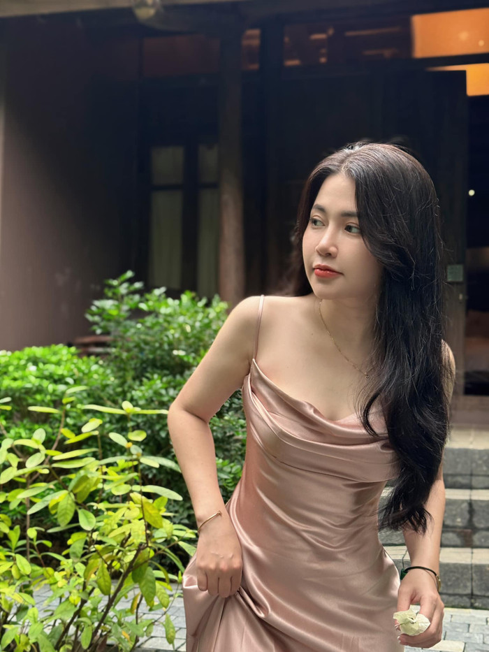 Bà xã Duy Hưng ngoài đời thực: Nóng bỏng lại tài giỏi bảo sao được chồng cưng như trứng mỏng Ảnh 4