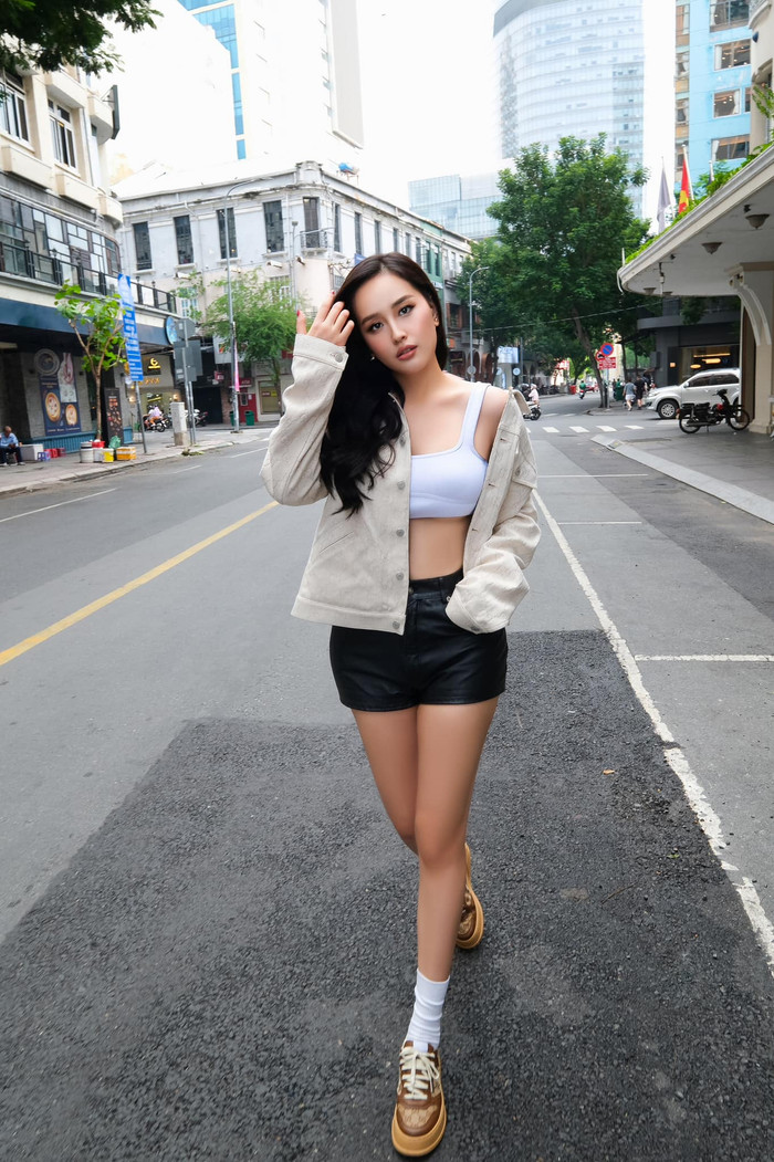 Mai Phương Thúy có quyết định 'xuống tóc'. Ảnh FBNV