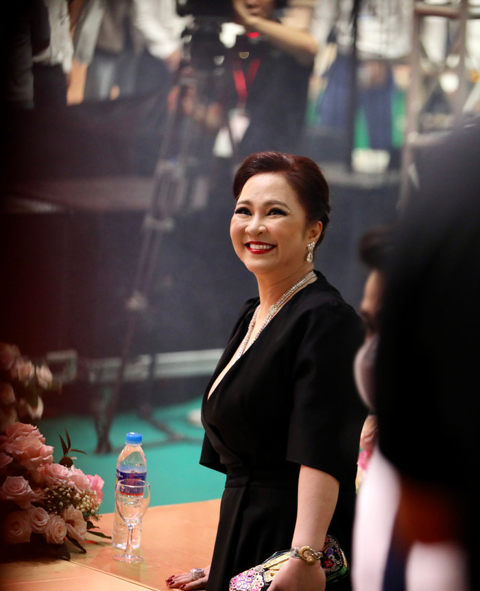 Bà Hằng vĩnh viễn không livestream.