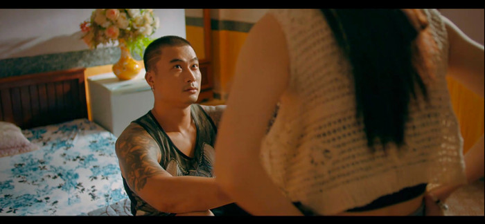 Duy Hưng thể hiện khả năng diễn xuất ấn tượng với vai Khương 'liều', con trai ông trùm Lê Toàn. 