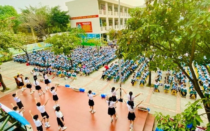 Vụ việc cô giáo dùng lời lẽ thô tục xúc phạm học sinh ở Ninh Bình: Nhà trường xem xét kỷ luật Ảnh 2