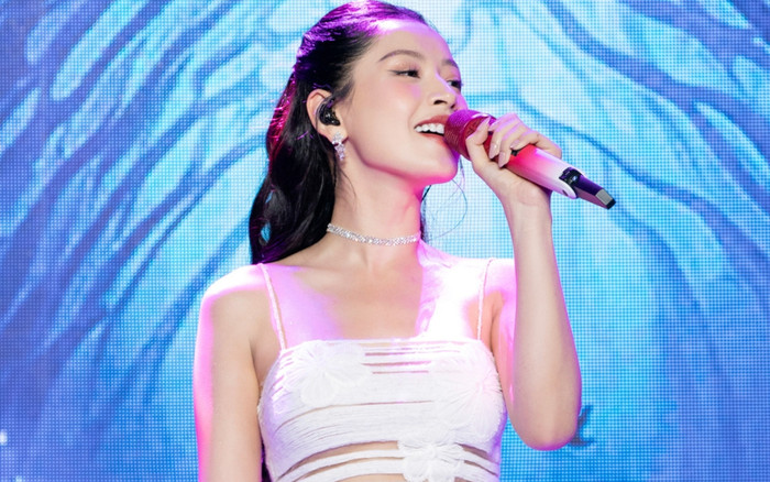 Khán giả nhắc lại sự cố 'chiếc ố' năm xưa của Chi Pu Ảnh 2