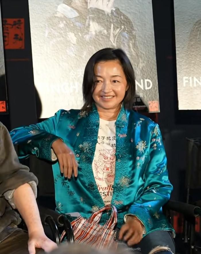 Nhan sắc của Lý Ỷ Hồng ở tuổi 54.