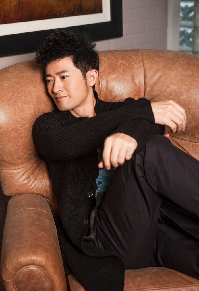 Khi khối tài sản bị đóng băng, Nhậm Tuyền trở thành 'con nợ xấu của tòa án'. 