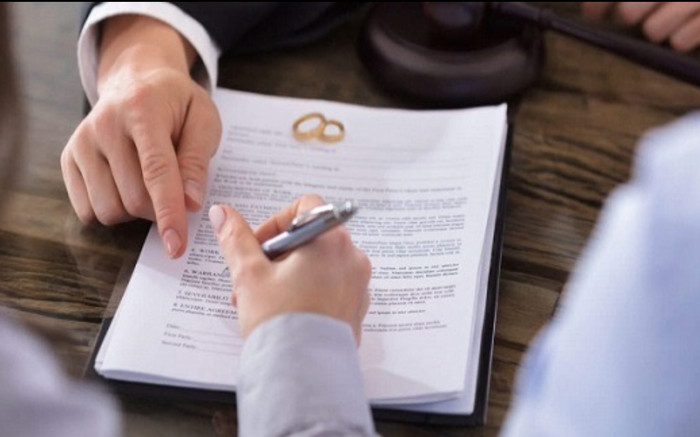 Nữ ca sĩ nổi tiếng bị phát hiện đang ly hôn với chồng là cầu thủ Ảnh 2