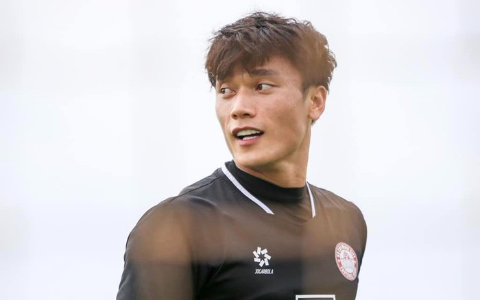 Khó quá, thủ môn Bùi Tiến Dũng! Ảnh 2