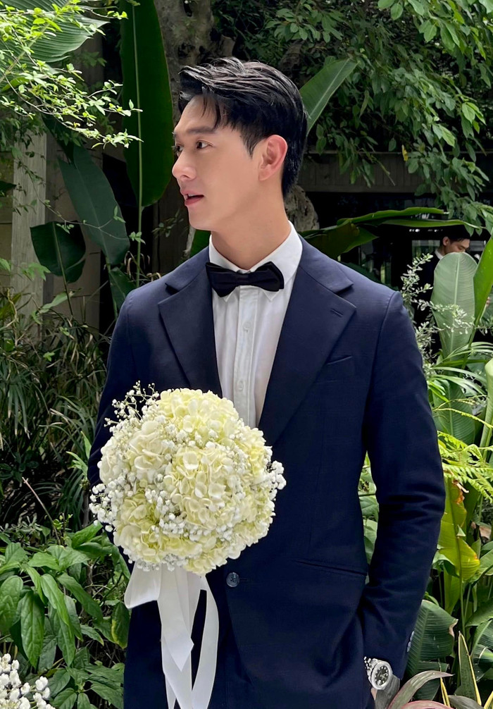 Song Luân gặp nhiều trắc trở trong tình duyên. Nam diễn viên bày tỏ mong muốn lập gia đình, có con, thậm chí còn tiết lộ bản thân bị ba mẹ hối thúc. 