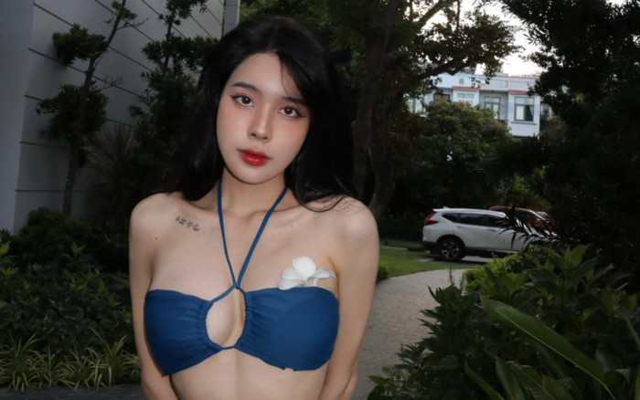 Hình ảnh gợi cảm của bạn gái Vũ Văn Thanh Ảnh 2