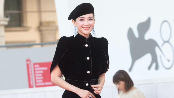 Chương Tử Di còn bị nghi chiếm đoạt số tiền 2 triệu USD từ thiện ở nước ngoài