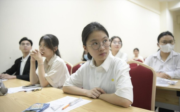 Đề thi tốt nghiệp THPT năm 2025: Khó hơn, tạo điều kiện cho xét tuyển ĐH Ảnh 2