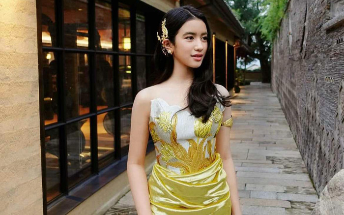 Tiểu công chúa Campuchia: Thành viên hoàng gia hoạt động trong showbiz, nhan sắc và học vấn đỉnh cao Ảnh 2