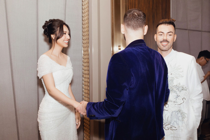 Cựu siêu mẫu Huỳnh Thanh Tuyền thể hiện sự tinh tế, khéo léo khi gặp gỡ người chơi tại Bước nhảy hoàn vũ