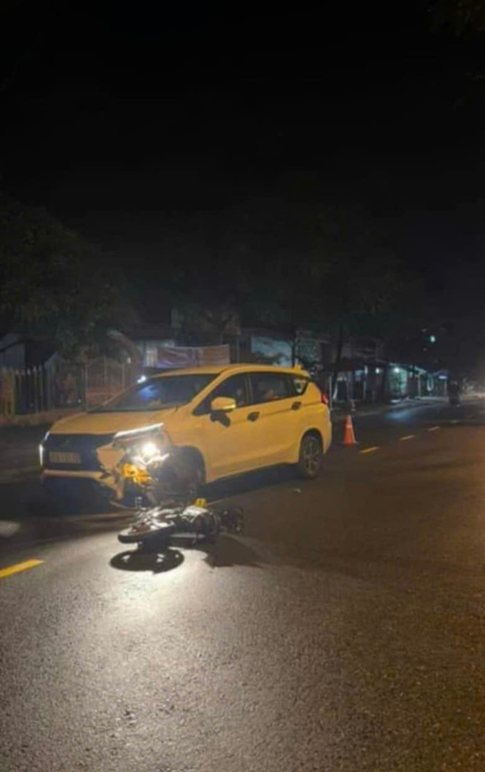 Hiện trường vụ tai nạn đau lòng.