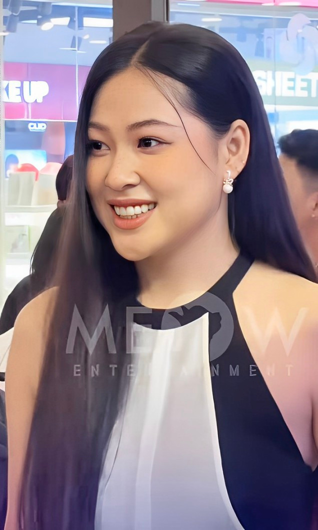 Gương mặt đẹp không góc chết của 'con gái' Quyền Linh qua ảnh chưa chỉnh sửa - Meow Entertainment.