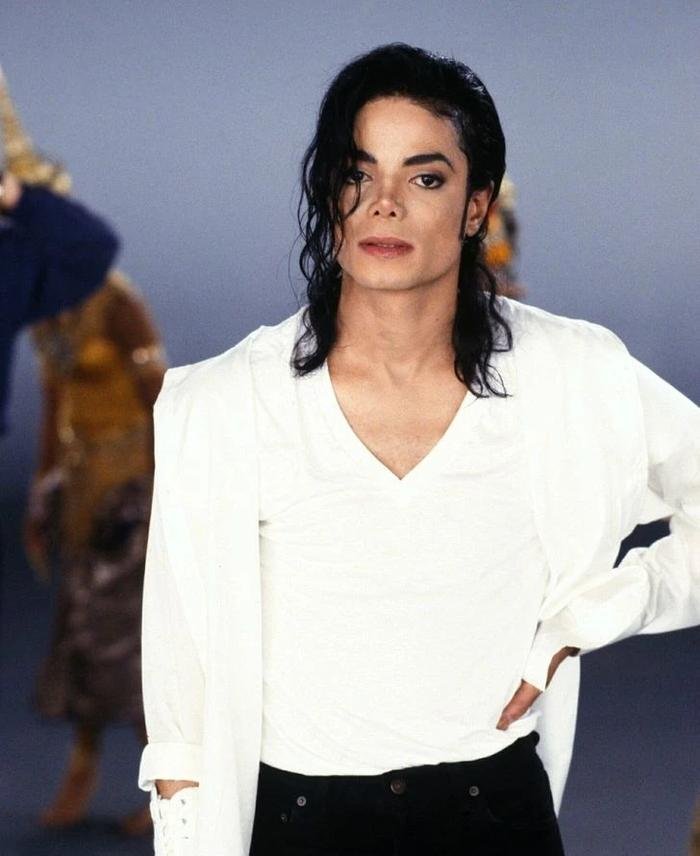 Rộ tin đồn 'vua nhạc pop' Michael Jackson còn sống? - Saostar.vn