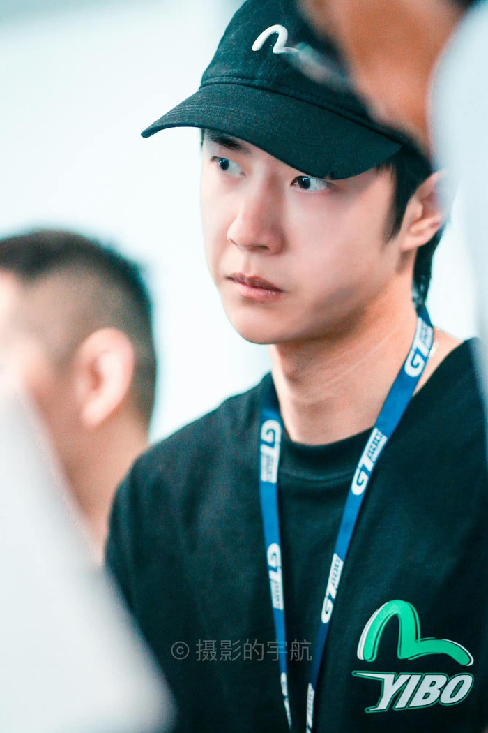 Trạng thái gần đây của Vương Nhất Bác được quan tâm.