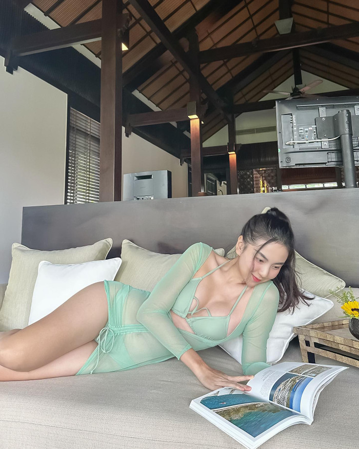 Nhờ uống vitamin C mỗi ngày trong vòng nhiều năm, MC Mai Ngọc mới sở hữu được làn da trắng mịn, ít nếp nhăn. 