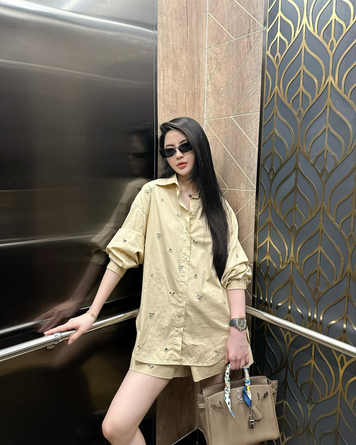 Quang Hải từng gây xôn xao khi tặng Chu Thanh Huyền chiếc túi nửa tỷ đồng.