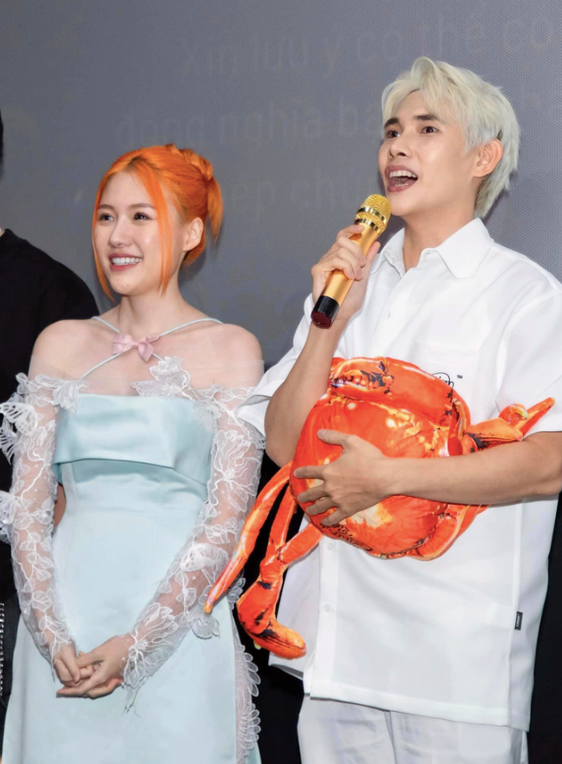 Việc Uyển Ân (em gái Trấn Thành) và Quỳnh Lý 'đường ai nấy đi' sau thời gian hẹn hò kín tiếng khiến nhiều người hâm mộ tiếc nuối.