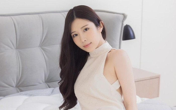 Cái kết khó tin của nữ người mẫu khi để lộ số điện thoại đồng nghiệp Ảnh 2