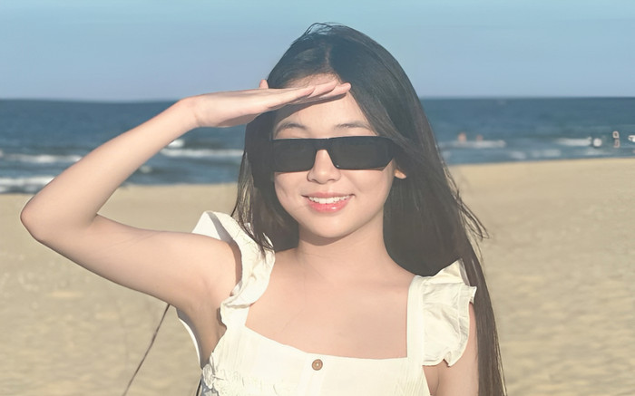 'Con gái' Việt Anh khoe cặp kiếm Nhật dài miên man ở tuổi 13 Ảnh 2