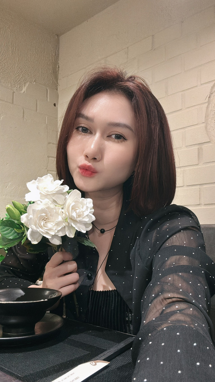 Hương Giang bất ngờ chia sẻ về bạn trai sau loạt ồn ào vừa qua. 