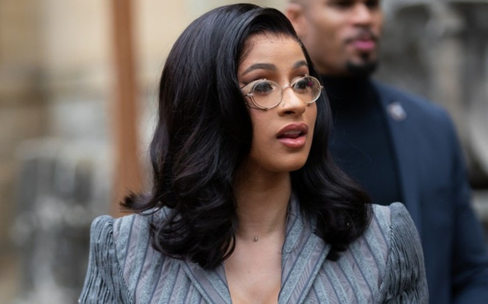 Bí quyết phối đồ công sở theo tông màu từ Cardi B bạn không thể bỏ qua Ảnh 2