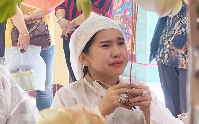 Bình Tinh báo tin tang sự, Nguyên Vũ và nhiều nghệ sĩ chia buồn Ảnh 2