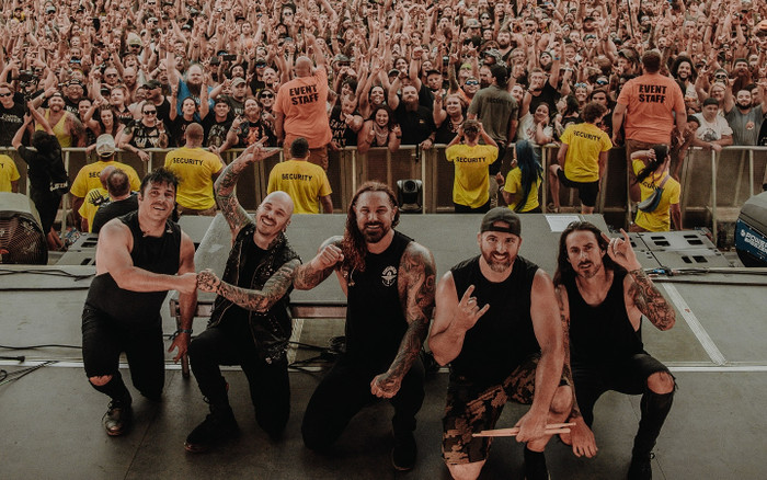 Chưa từng có tiền lệ: Ba thành viên của nhóm nhạc nổi tiếng tuyên bố rời đi cùng lúc Ảnh 2