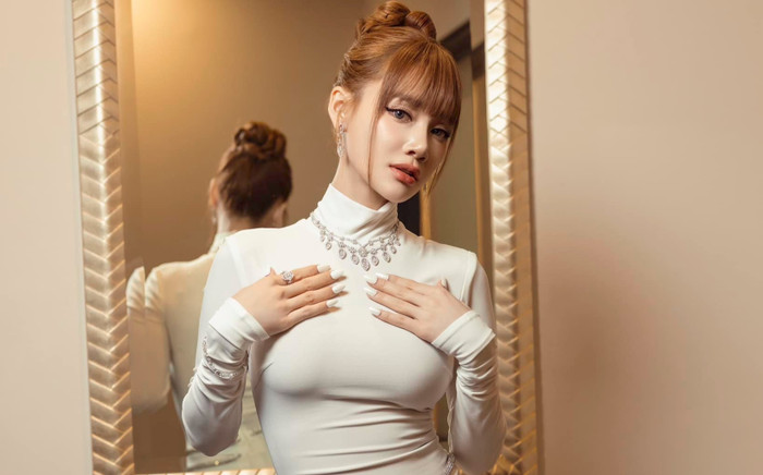 Nhã Phương gây lo lắng vì 1 hành động giống hệt Hồ Ngọc Hà Ảnh 2