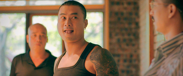 Độc đạo tiếp tục lộ loạt sạn khó chấp nhận dù diễn xuất của Doãn Quốc Đam và Duy Hưng vẫn được đánh giá cao. 