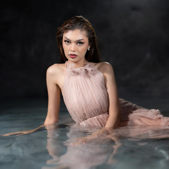 Nhan sắc cô gái lấy đi cơ hội của Quế Anh. 