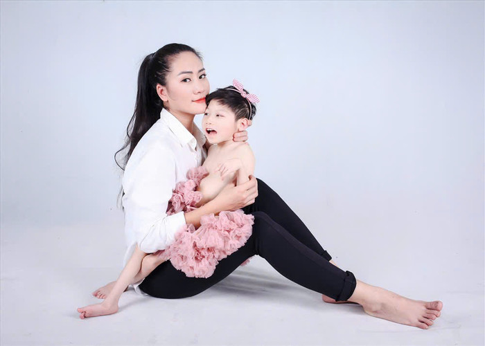 Minh Cúc: 'Chẳng ai muốn con chịu thiệt thòi cả, nhưng không may nó rơi vào mình thì mình phải đối mặt' Ảnh 2