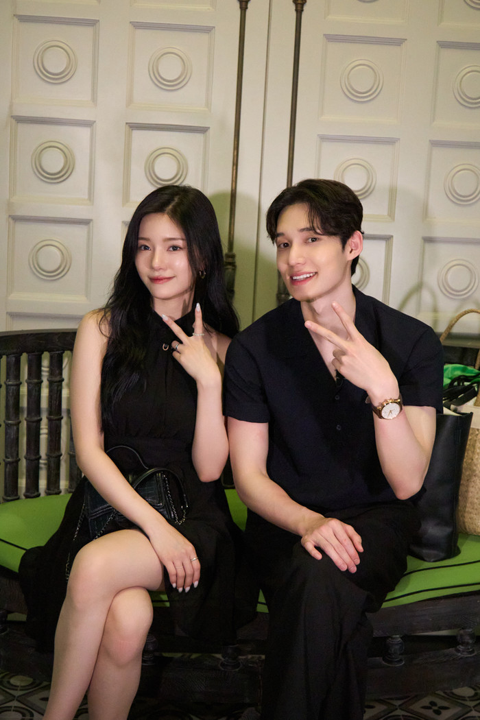 Lee Rayeon lựa chọn hẹn hò cùng Sung Ieon sau khi cô giành chiến thắng ở tập 14.