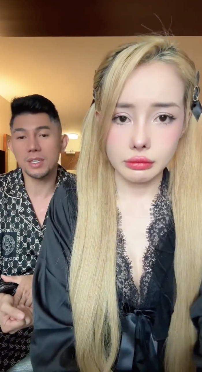 Ngân 98 và Lương Bằng Quang bày tỏ sự bức xúc khi nhiều người cổ xuý cho hành động kém duyên của vị khán giả nam. 