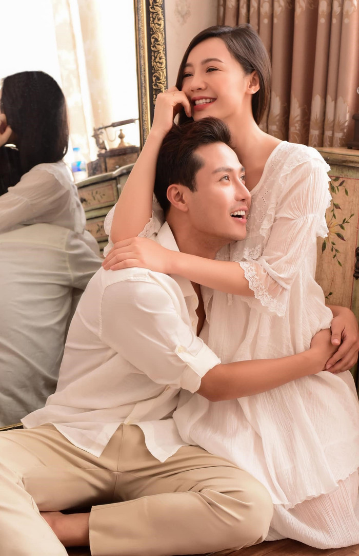 'Mẹ ruột' Quỳnh Kool lộ diện cực trẻ đẹp, mỉm cười hạnh phúc khi nhận quà đặc biệt từ ái nữ Ảnh 3