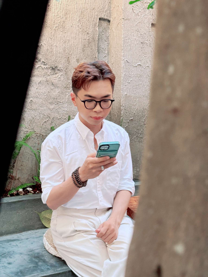 Nói về lý do im lặng trong 20 ngày qua, Minh Dự cho biết anh đợi công văn trả lời chính thức từ Sở TT&TT TP.HCM và đã nhận được công văn cách đây 2 ngày.  