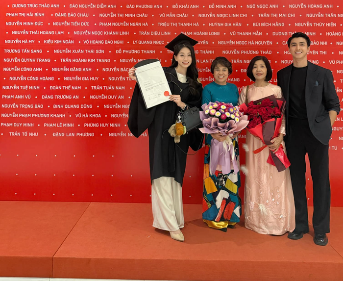 Showbiz 24h: Á hậu Phương Nga vui mừng đón bằng đại học thứ hai. Ảnh: FBNV