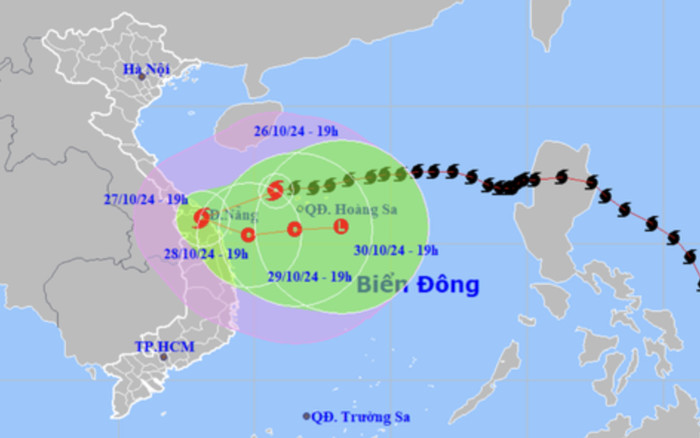 Bão Trà Mi đổi hướng, vòng ra biển khi đổ bộ vào Huế - Đà Nẵng - Quảng Nam Ảnh 2