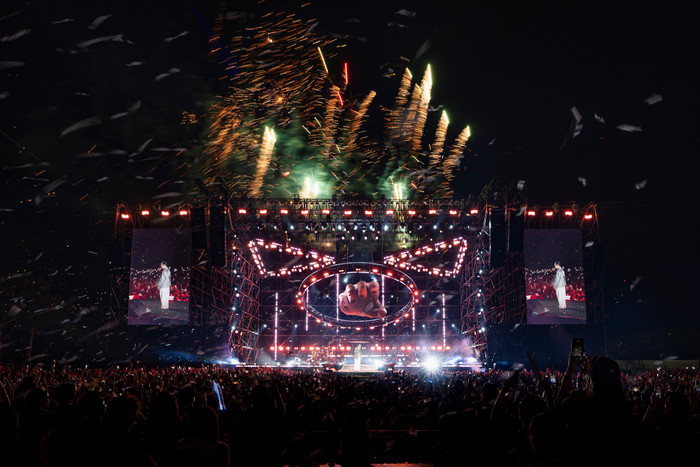 Cái nhất của Vũ. với concert 'Bảo tàng của nuối tiếc' Ảnh 1