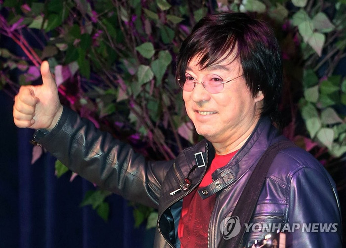 Ca khúc hơn 40 năm trước bất ngờ được 'hồi sinh' nhờ... Rosé Ảnh 2